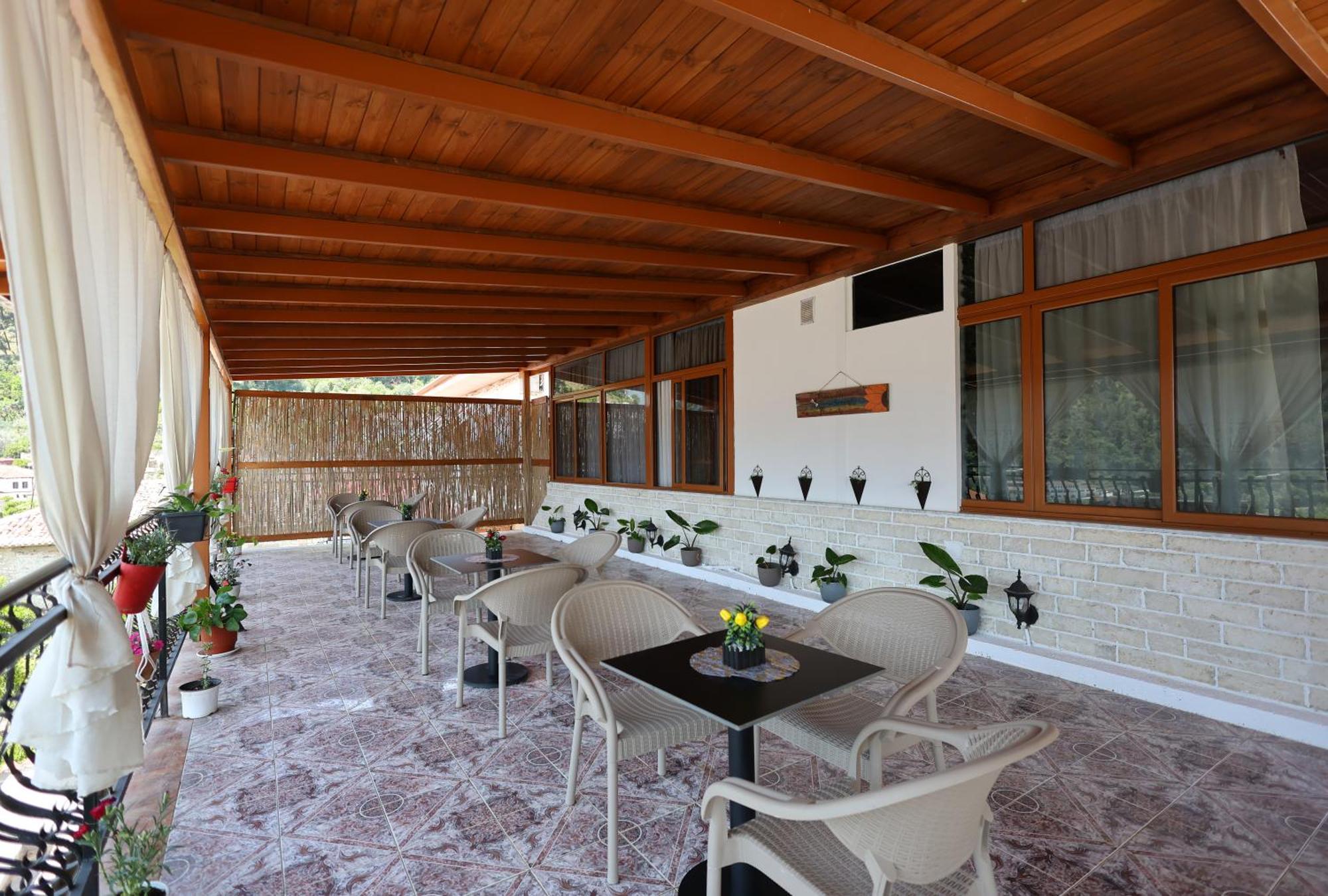 Spahiu Casa de hóspedes *